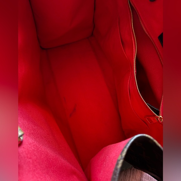 Authentic Louis Vuitton purse - Picture 4 of 13